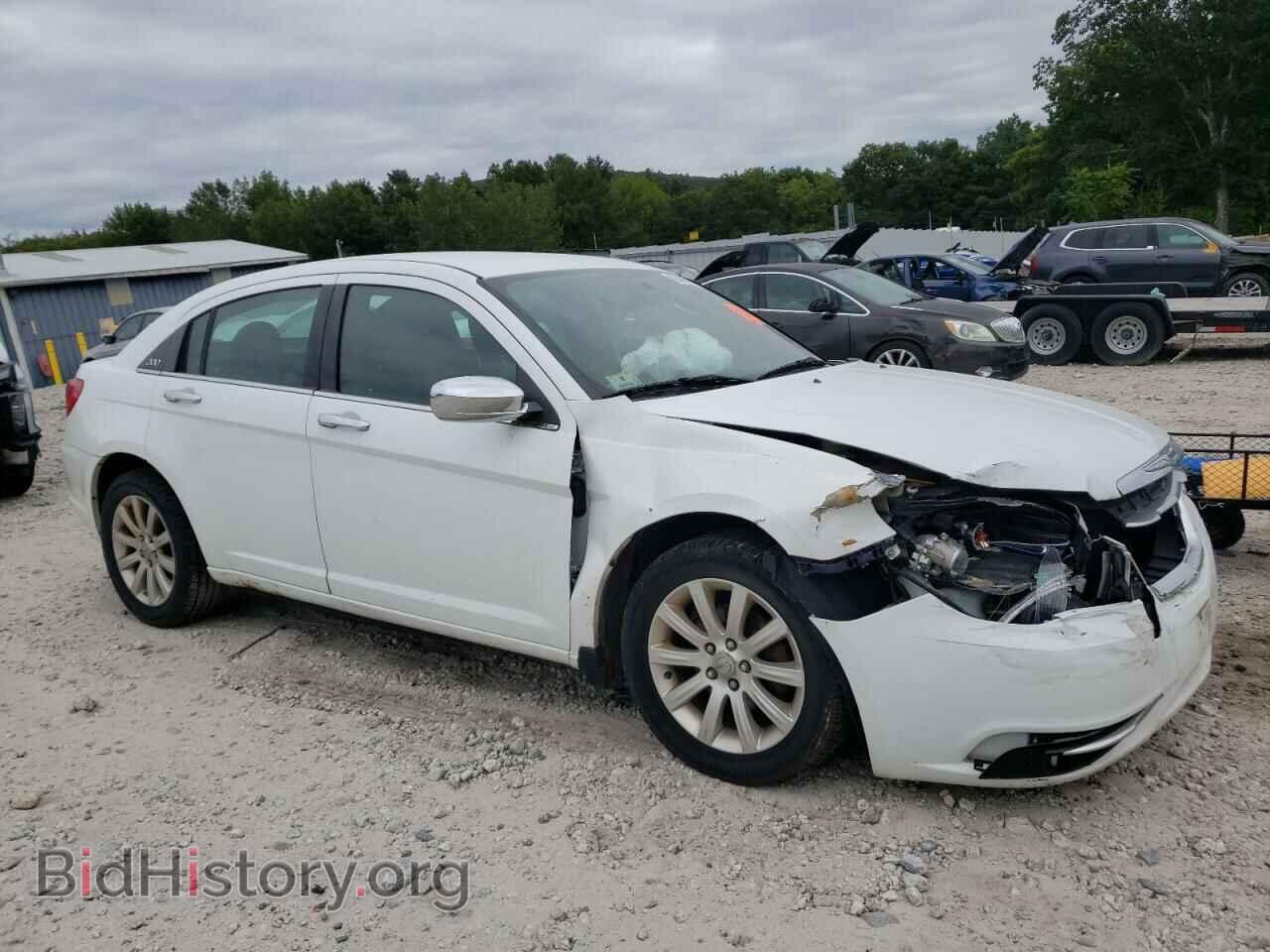 2013 CHRYSLER 200 - VIN: 1C3CCBCG3DN556583 - Фото 4