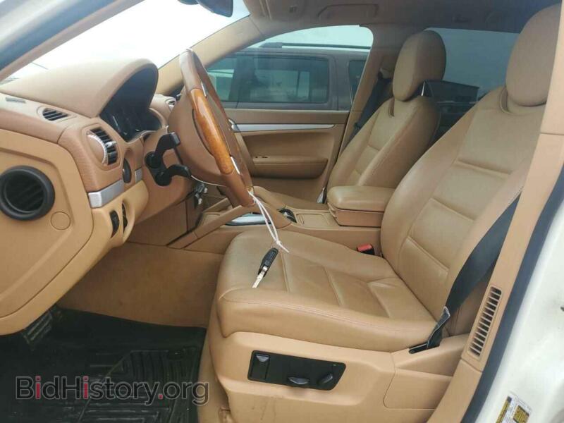 2010 Porsche CAYENNE (VIN WP1AA2AP4ALA01952) — фото 7 из 13