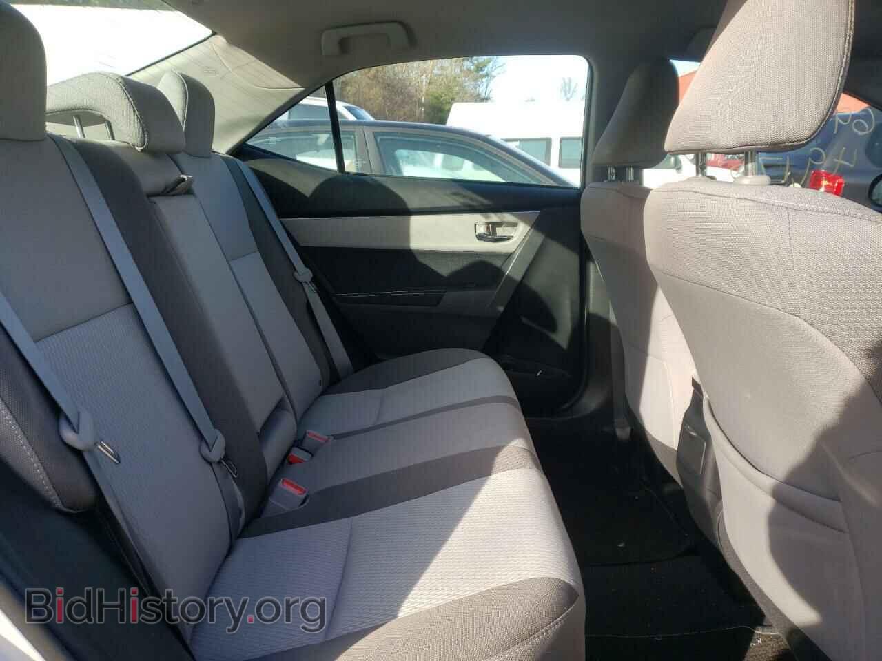 2017 TOYOTA COROLLA - VIN: 2T1BURHE8HC879329 - Фото 6
