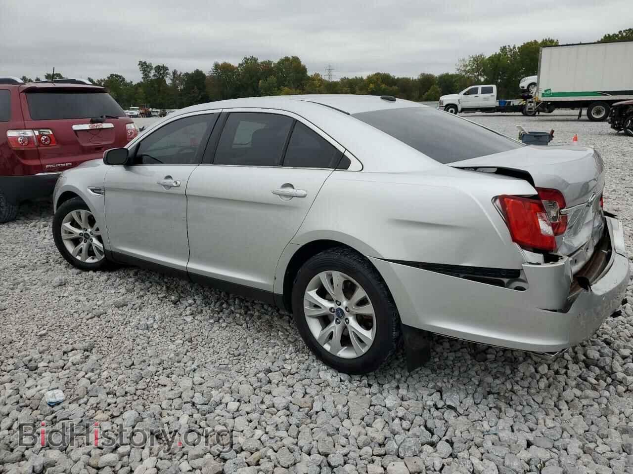 2010 FORD TAURUS - VIN: 1FAHP2EW4AG117604 - Фото 2