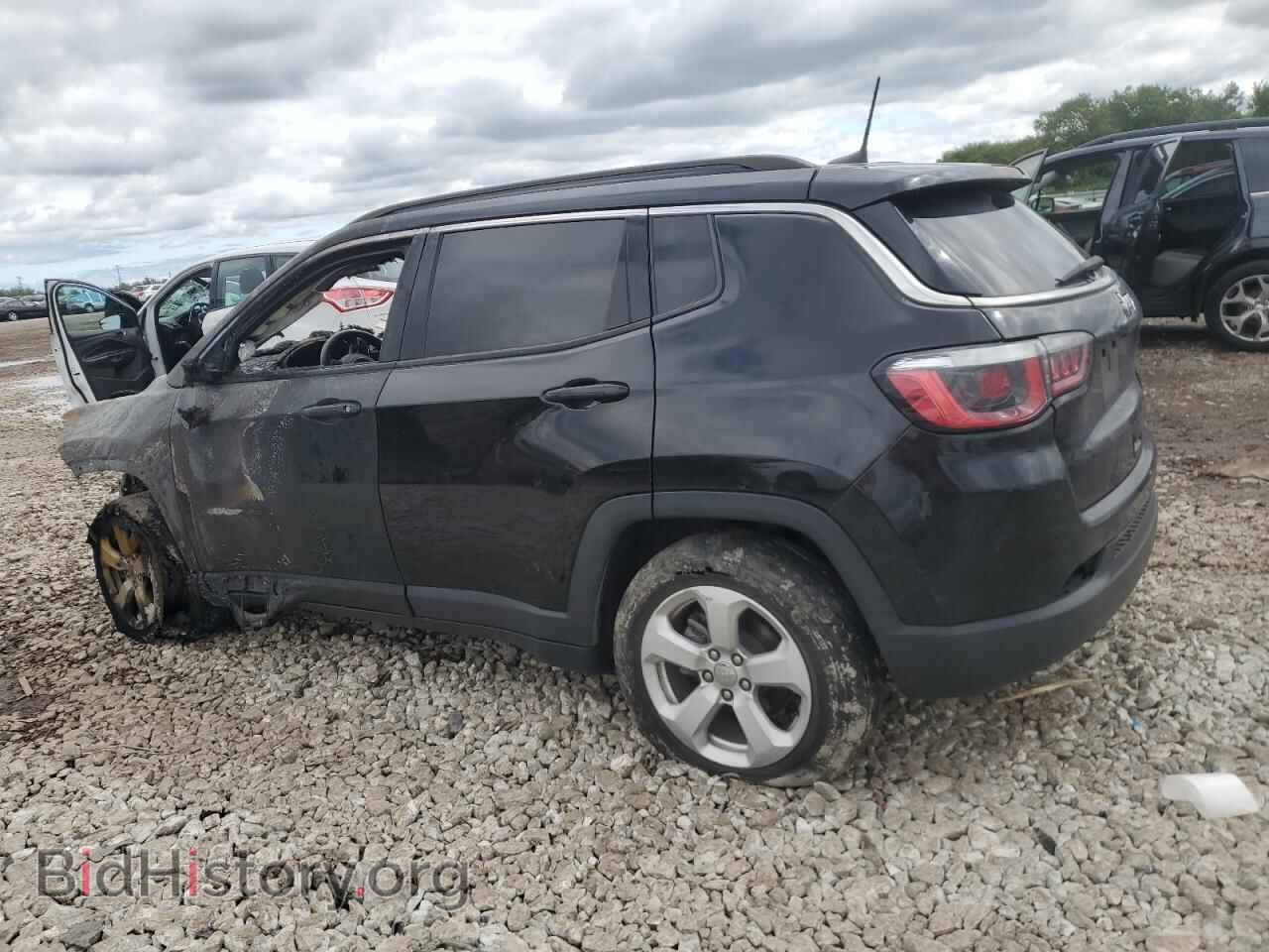 2019 JEEP COMPASS - VIN: 3C4NJCBB1KT852009 - Фото 2