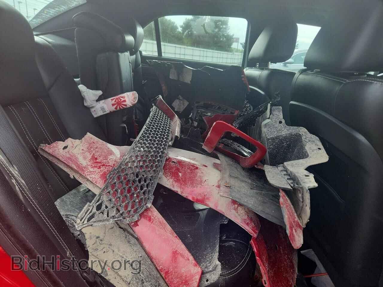 2018 CHRYSLER 300 - VIN: 2C3CCAGG0JH141293 - Фото 10