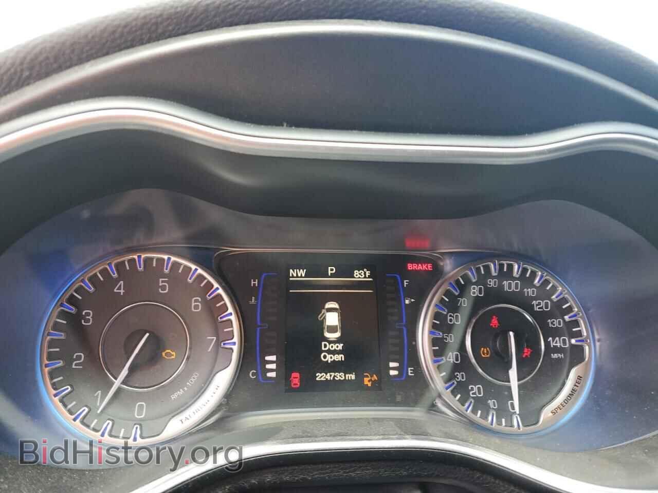 2015 CHRYSLER 200 - VIN: 1C3CCCAB1FN579909 - Фото 9