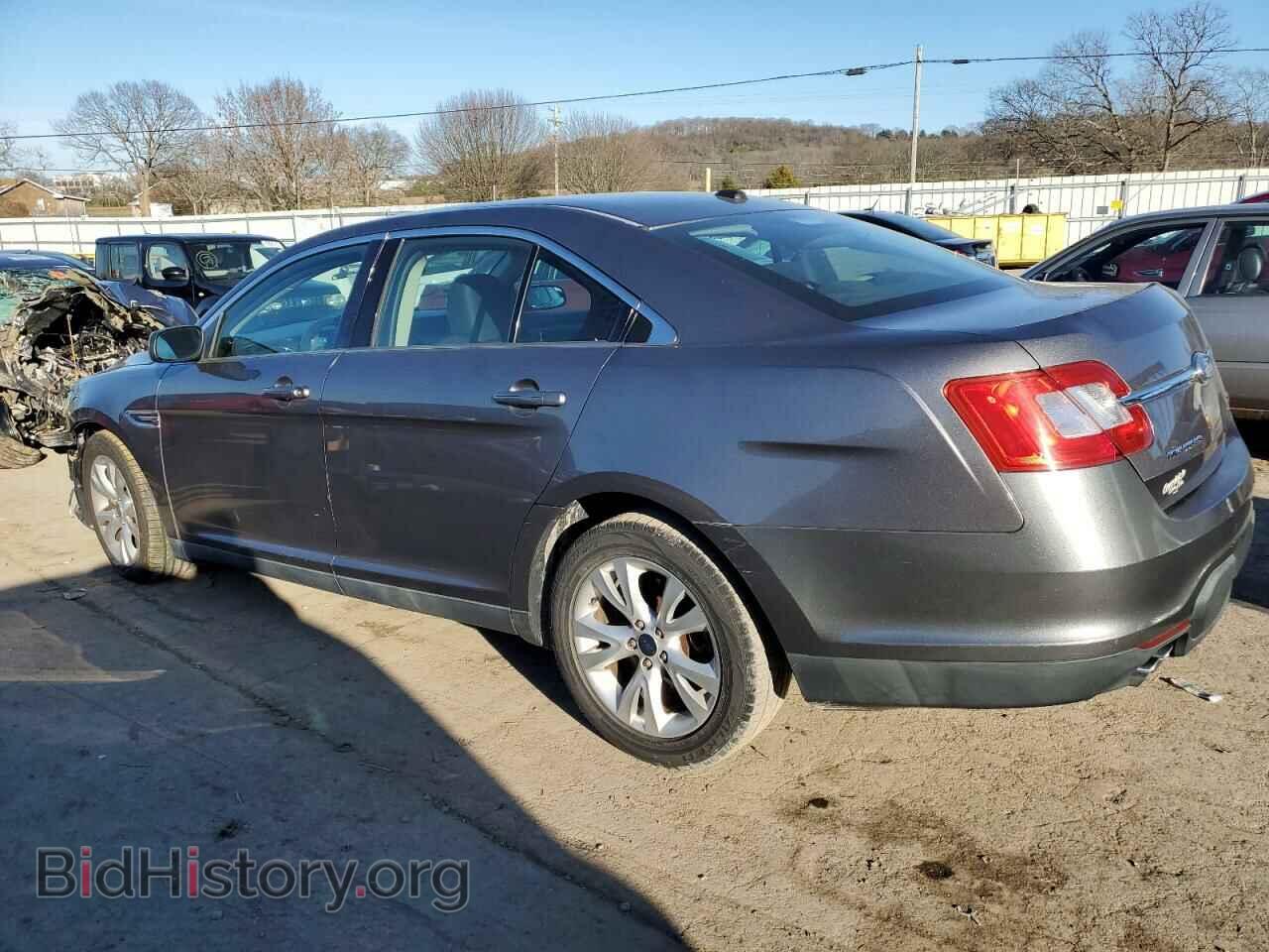 2011 FORD TAURUS - VIN: 1FAHP2EW7BG158701 - Фото 2