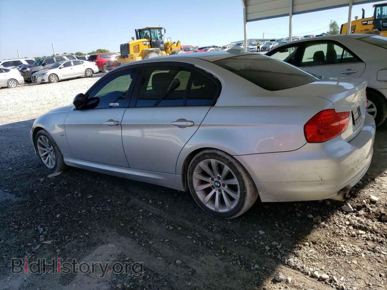 2011 BMW 3 SERIES - VIN: WBAPH7C5XBE677535 - Фото 2