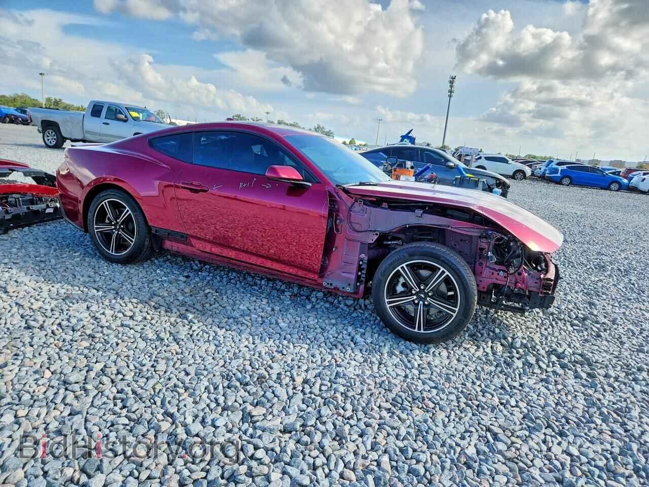 2025 Ford MUSTANG (VIN 1FA6P8TH3S5120215) — photo 4 of 13