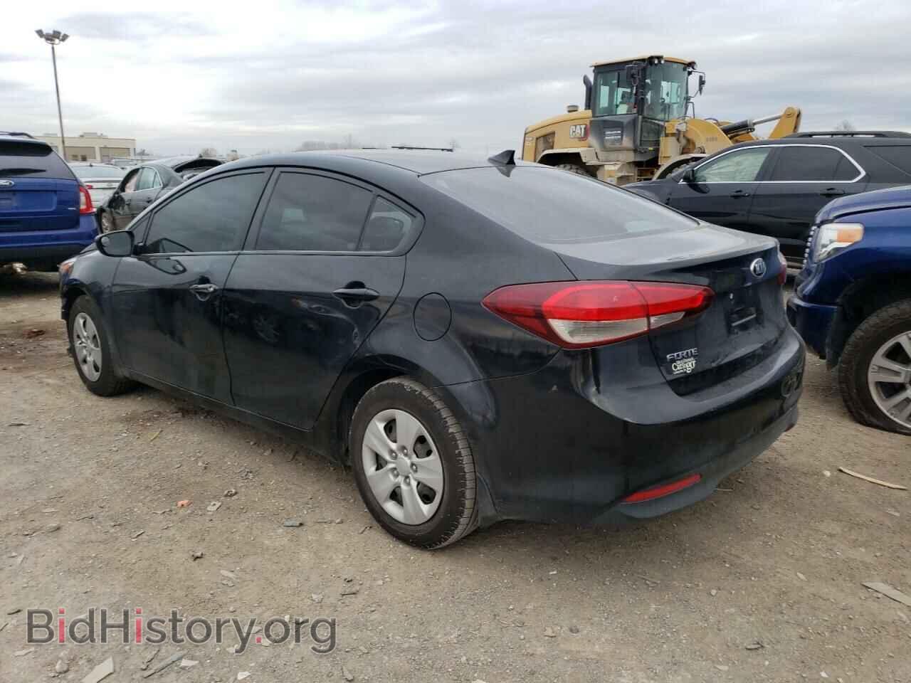 2017 KIA FORTE - VIN: 3KPFK4A78HE149573 - Photo 2
