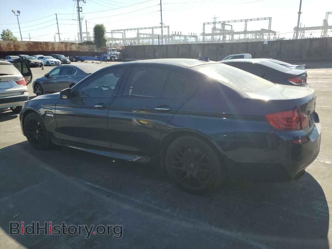 2011 BMW 5 SERIES - VIN: WBAFR9C54BC758370 - Фото 2