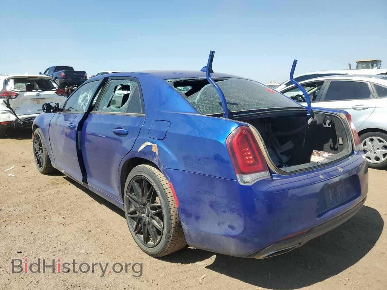 2018 CHRYSLER 300 - VIN: 2C3CCABG1JH190719 - Фото 2