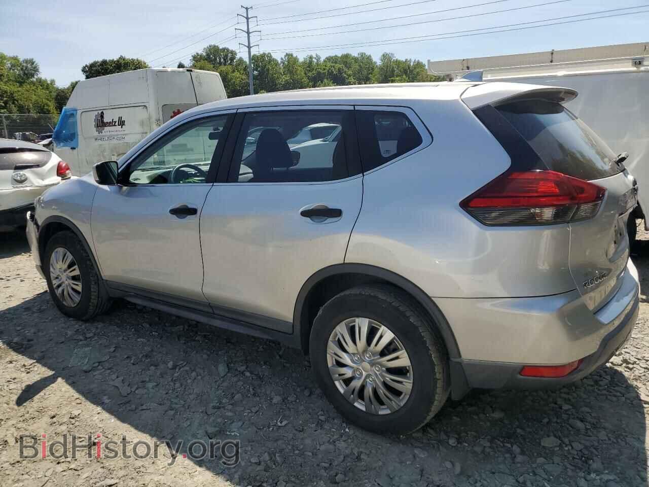 2017 NISSAN ROGUE - VIN: KNMAT2MV3HP570851 - Фото 2