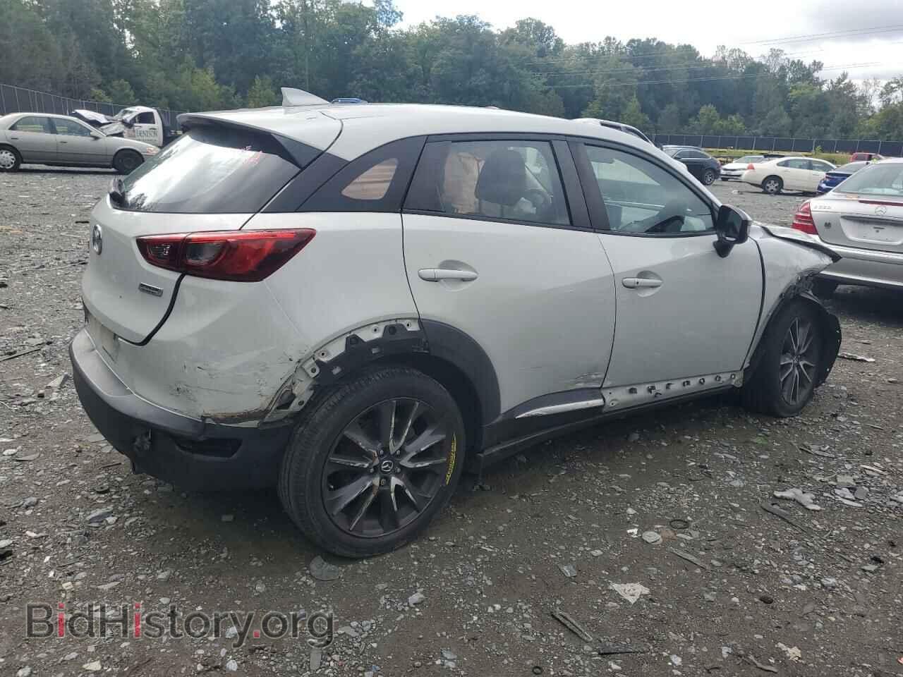 2018 MAZDA CX-3 - VIN: JM1DKFD75J0301225 - Фото 3