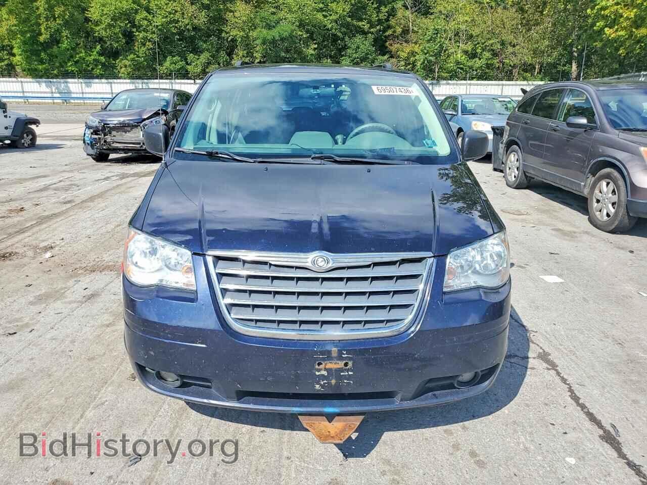 2010 CHRYSLER MINIVAN - VIN: 2A4RR2D19AR351826 - Фото 5
