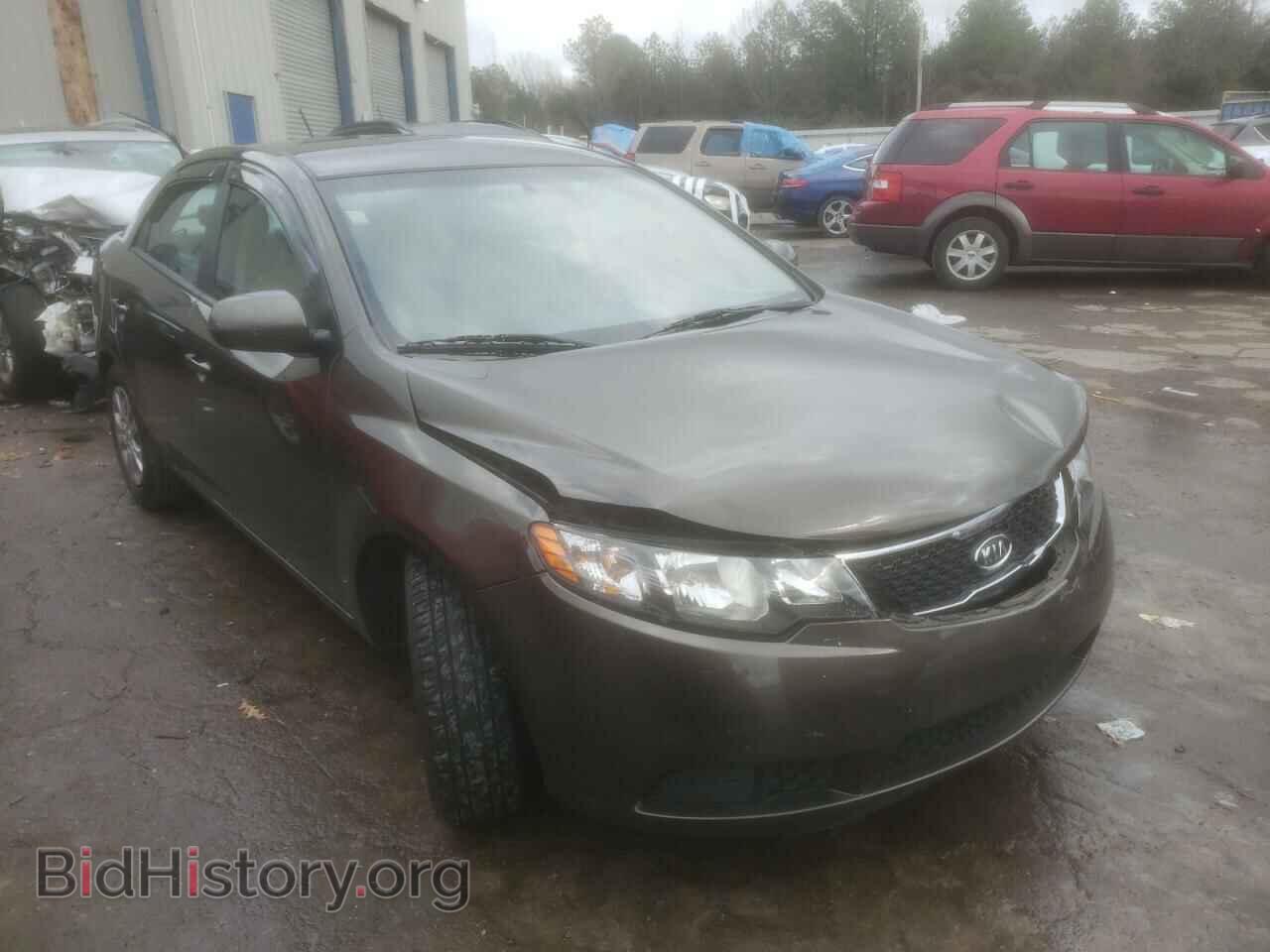 Фотография KNAFU4A29B5354415 - KIA FORTE 2011