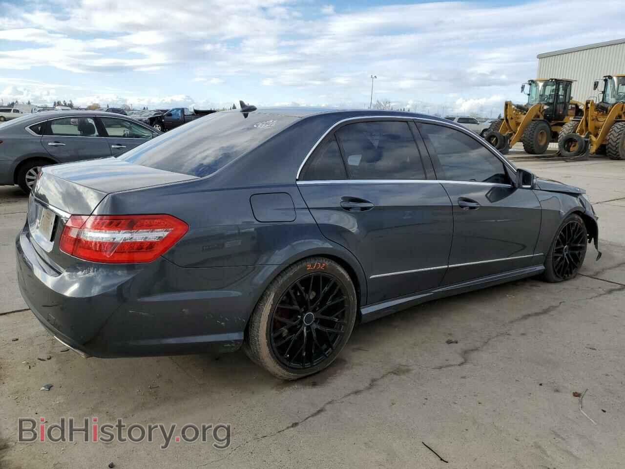 2010 MERCEDES-BENZ E-CLASS - VIN: WDDHF5GB8AA099092 - Фото 3