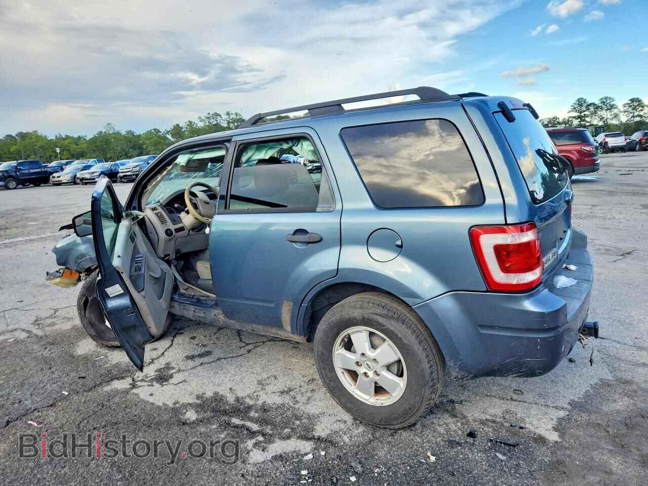 2011 FORD ESCAPE - VIN: 1FMCU0DG7BKC43140 - Photo 2