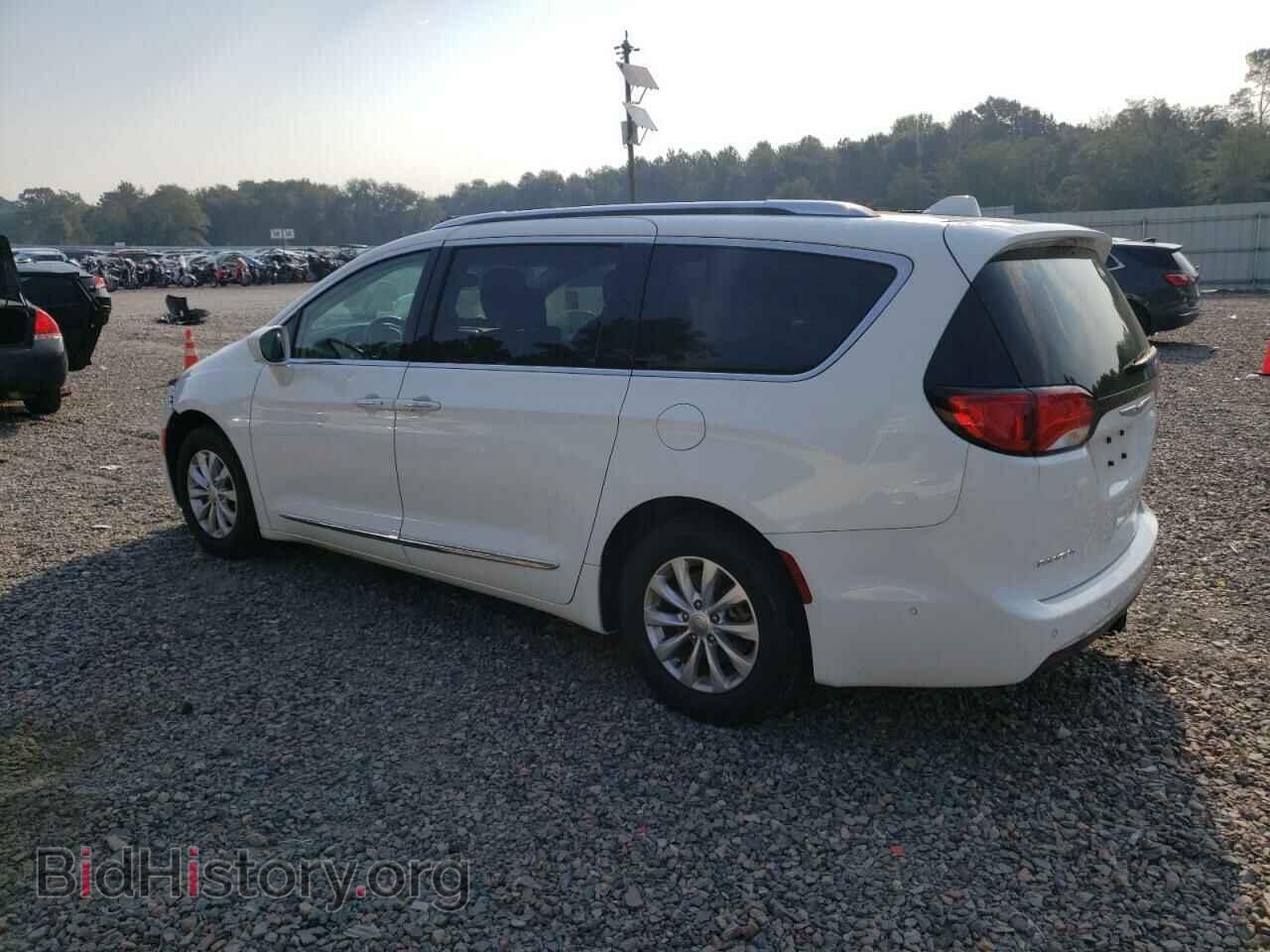 2018 CHRYSLER PACIFICA - VIN: 2C4RC1EG2JR174329 - Фото 2