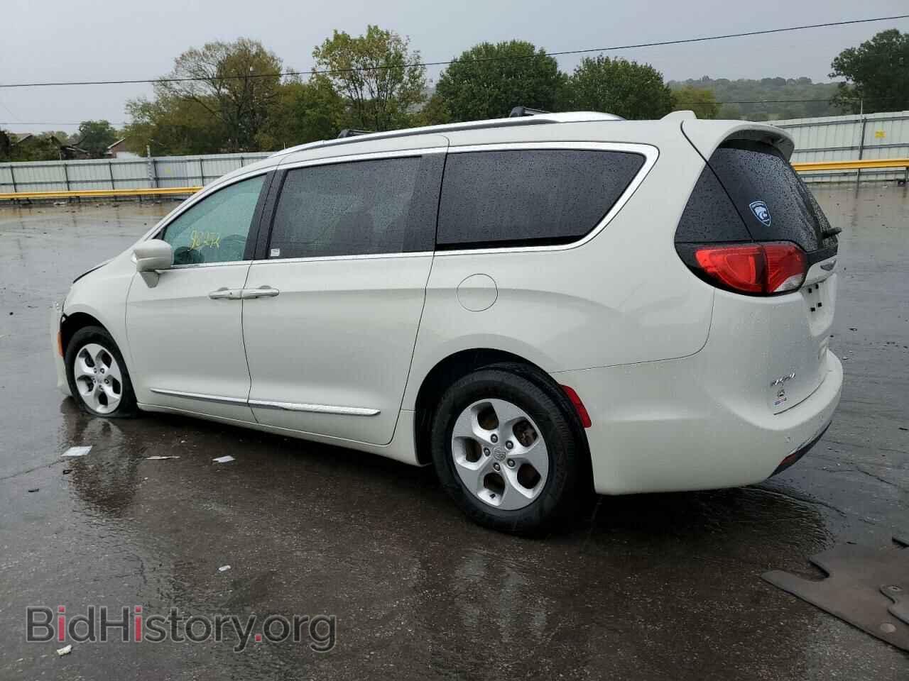 2017 CHRYSLER PACIFICA - VIN: 2C4RC1EG7HR584831 - Photo 2
