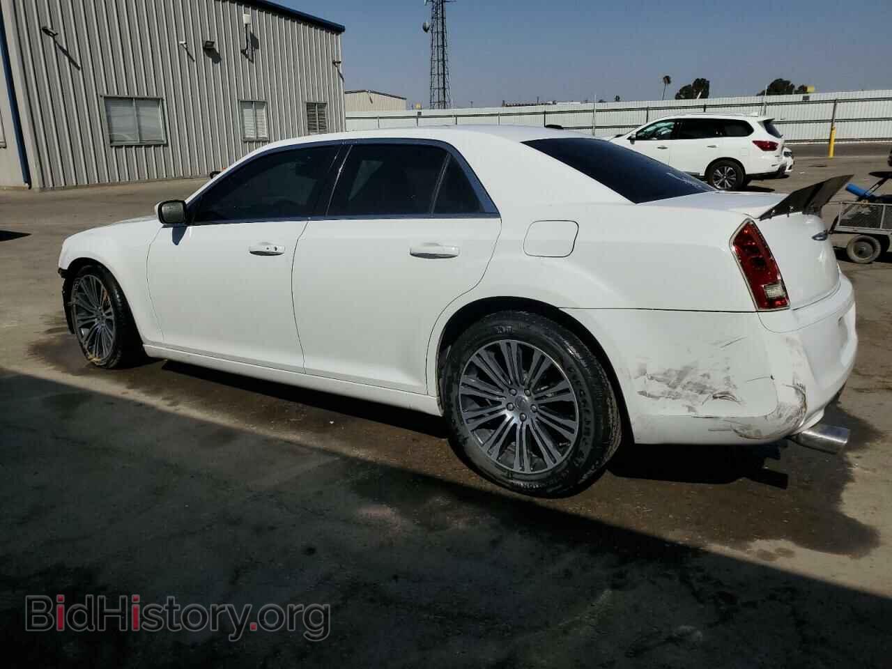 2012 CHRYSLER 300 - VIN: 2C3CCABG5CH253128 - Photo 2