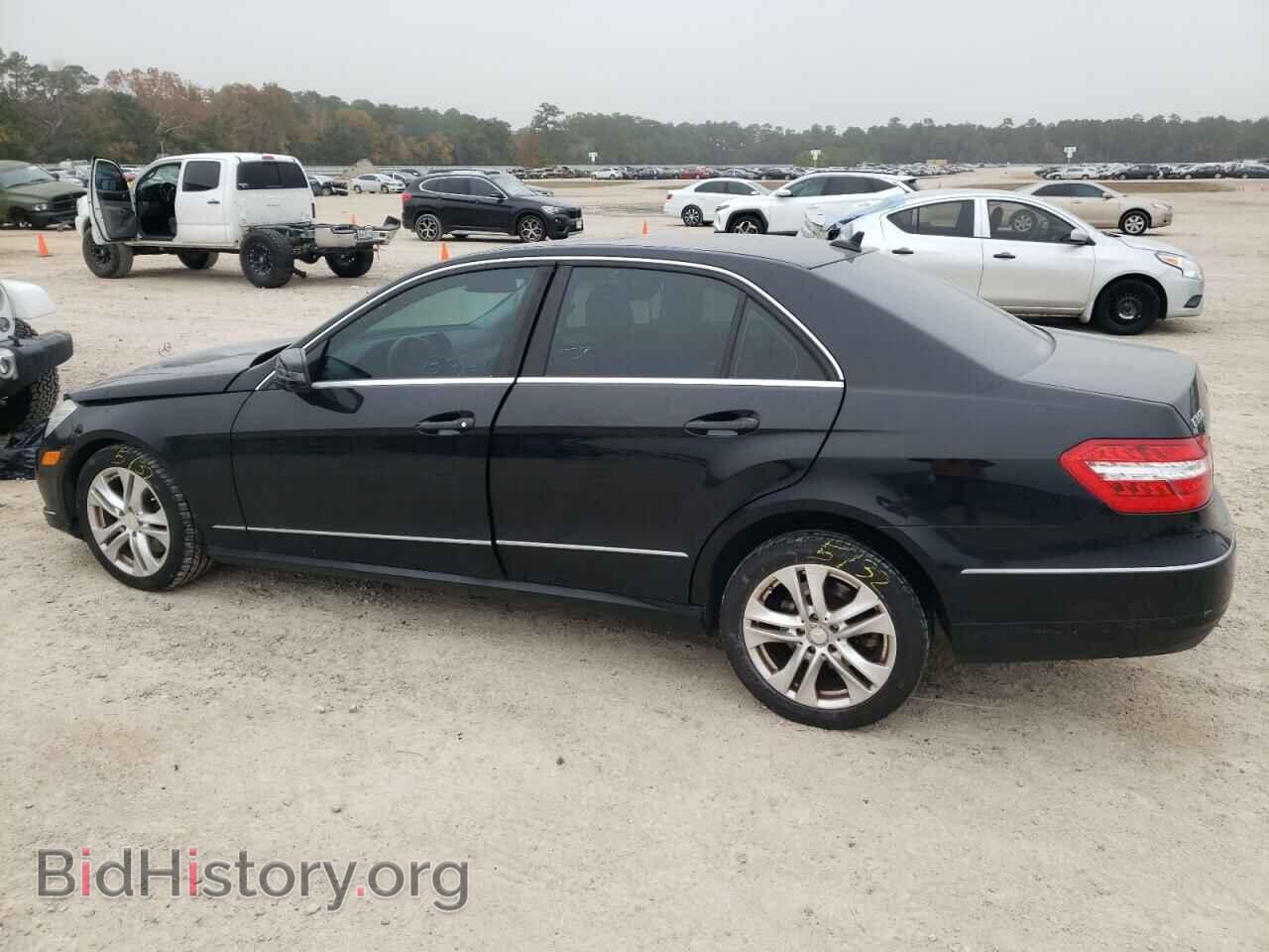 2011 MERCEDES-BENZ E-CLASS - VIN: WDDHF8HB9BA402009 - Фото 2