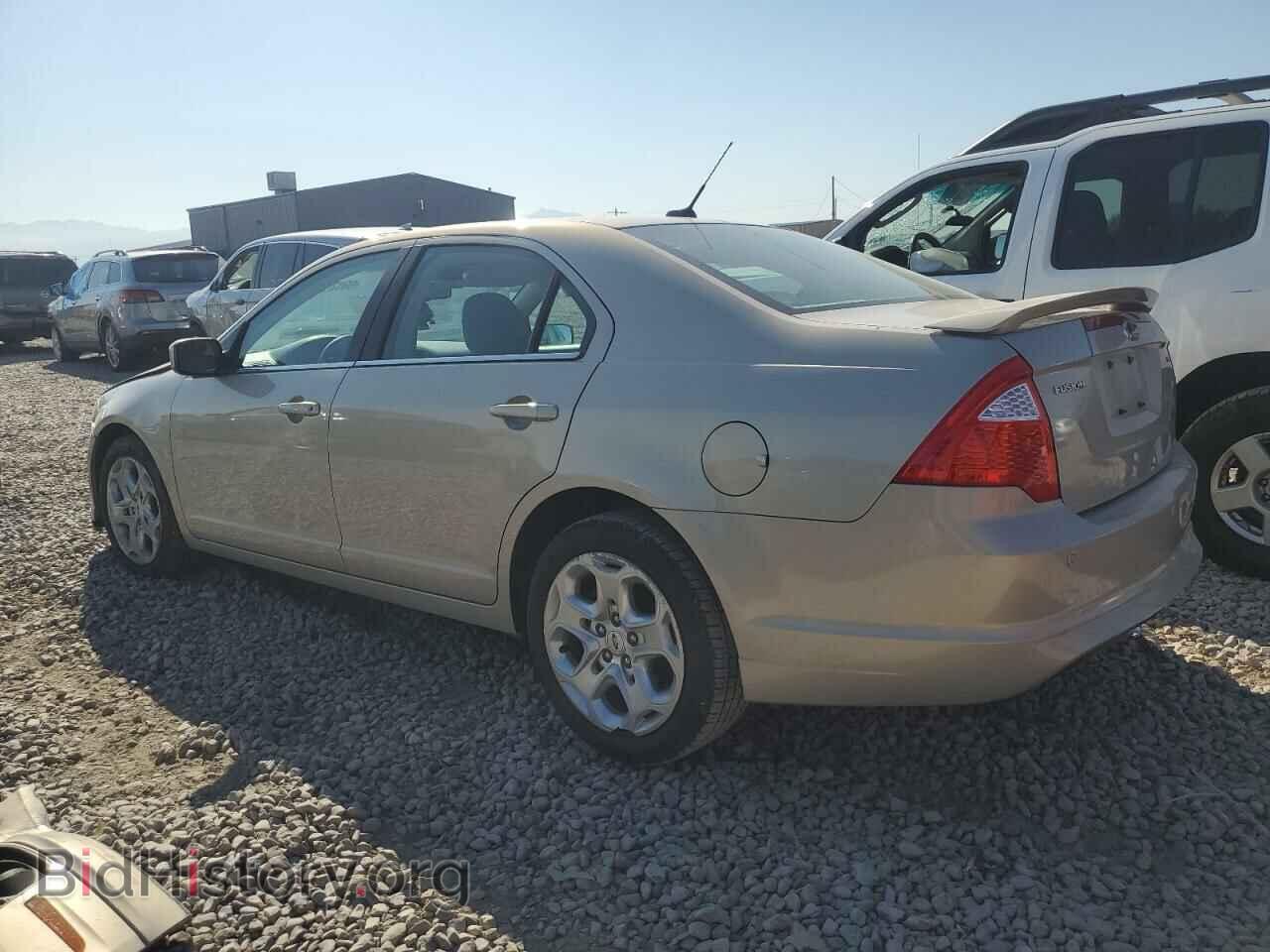 2010 FORD FUSION - VIN: 3FAHP0HA5AR388524 - Фото 2