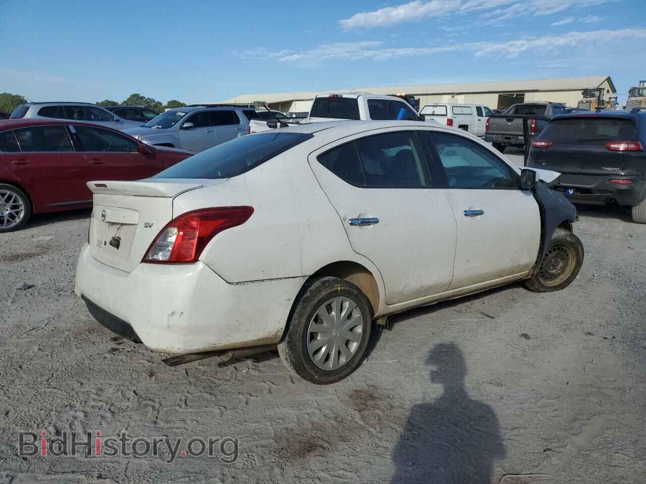2017 NISSAN VERSA - VIN: 3N1CN7AP7HL815347 - Фото 3