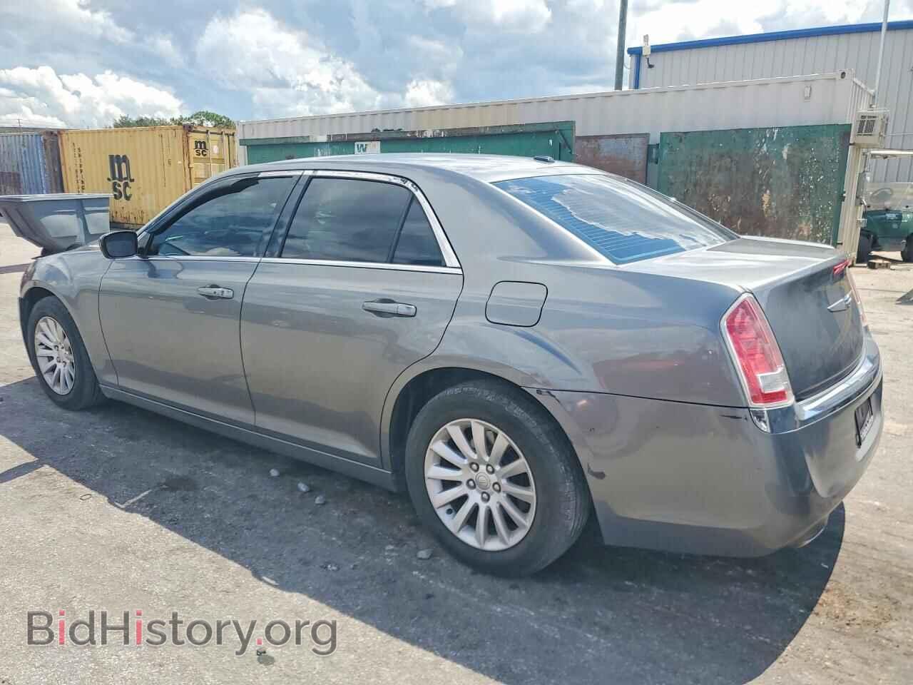 2012 CHRYSLER 300 - VIN: 2C3CCAAG2CH312928 - Фото 2