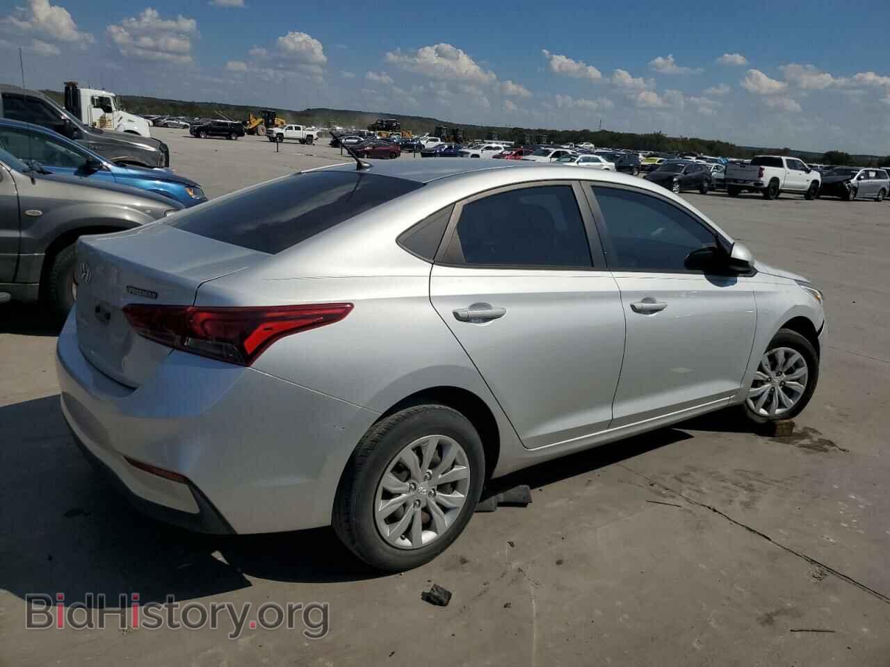 2019 HYUNDAI ACCENT - VIN: 3KPC24A30KE068736 - Фото 3