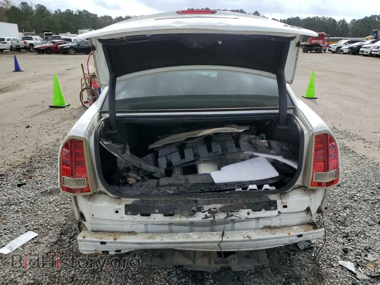 2011 CHRYSLER 300 - VIN: 2C3CA5CG7BH564294 - Фото 6