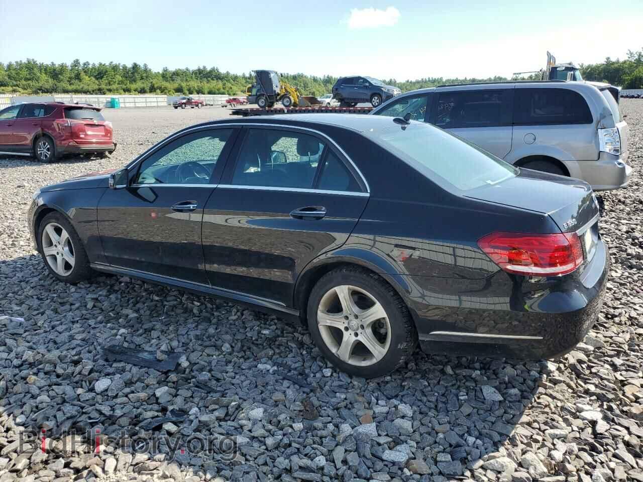 2014 MERCEDES-BENZ E-CLASS - VIN: WDDHF8JB1EB008299 - Фото 2