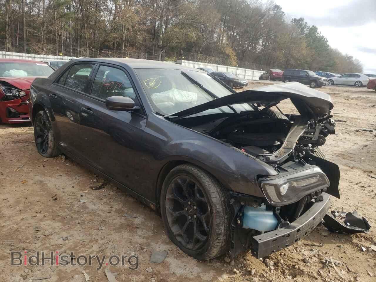 Фотография 2C3CCABG3KH639805 - CHRYSLER 300 2019