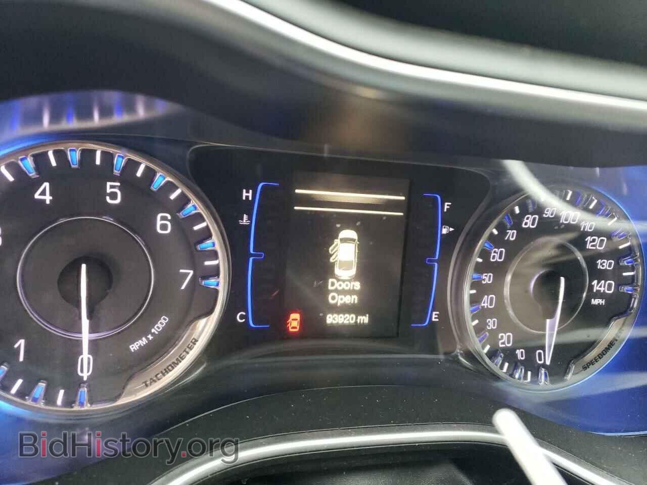 2017 CHRYSLER 200 - VIN: 1C3CCCAB4HN504317 - Фото 9