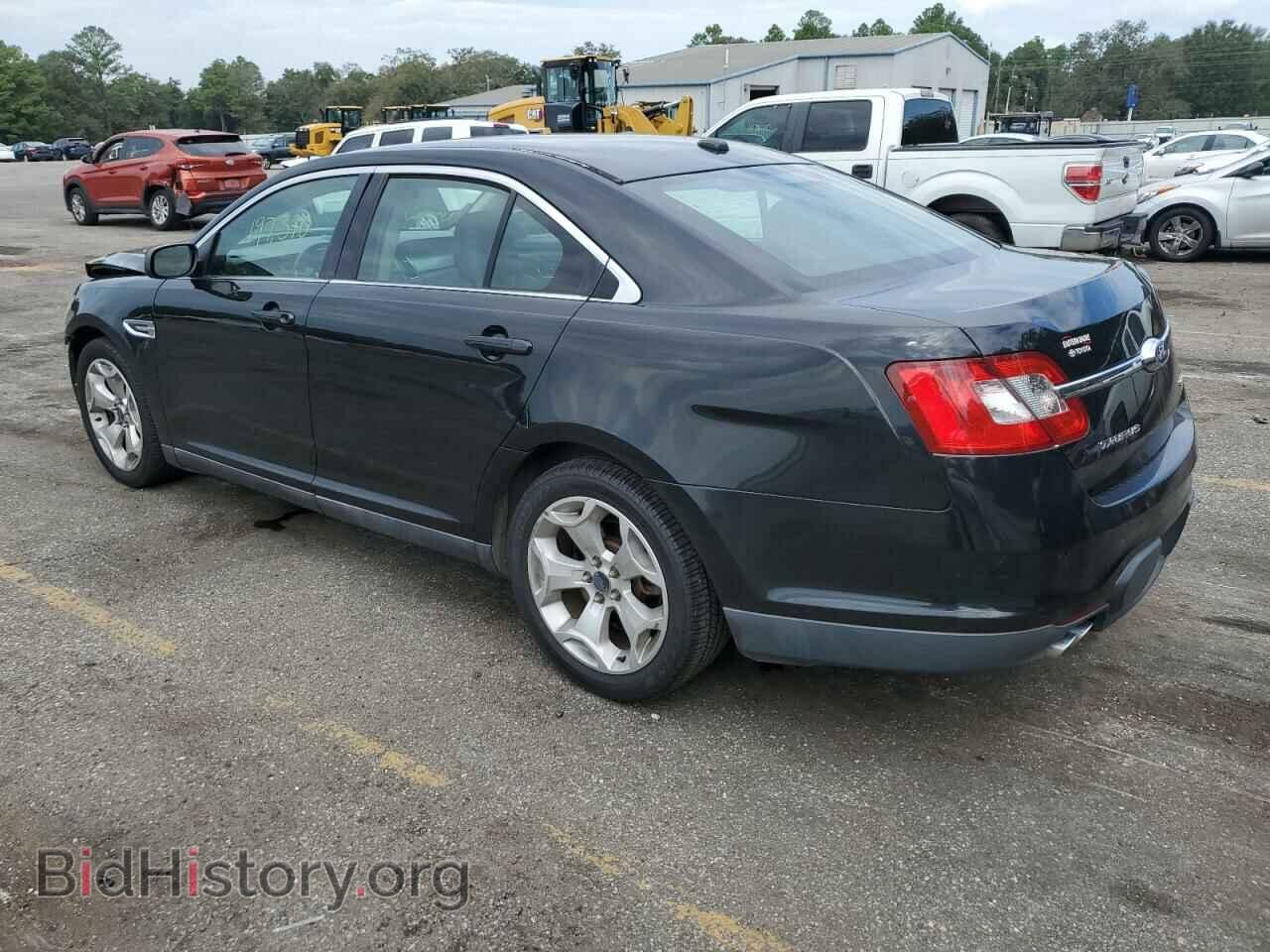 2011 FORD TAURUS - VIN: 1FAHP2EW3BG123217 - Photo 2