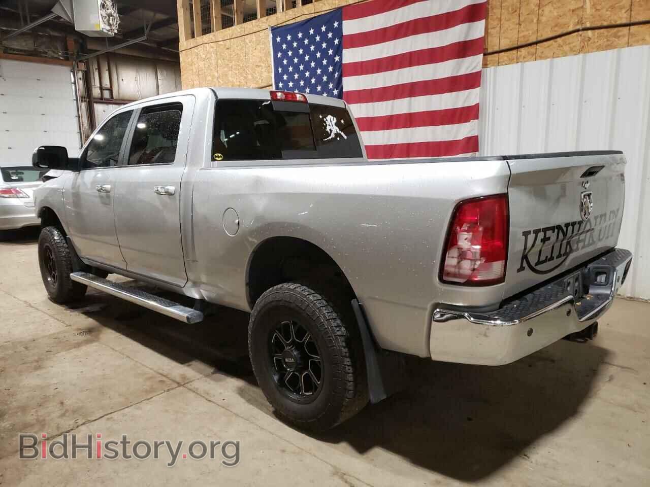 2017 RAM All Models - VIN: 3C6UR5DJ1HG603948 - Фото 2