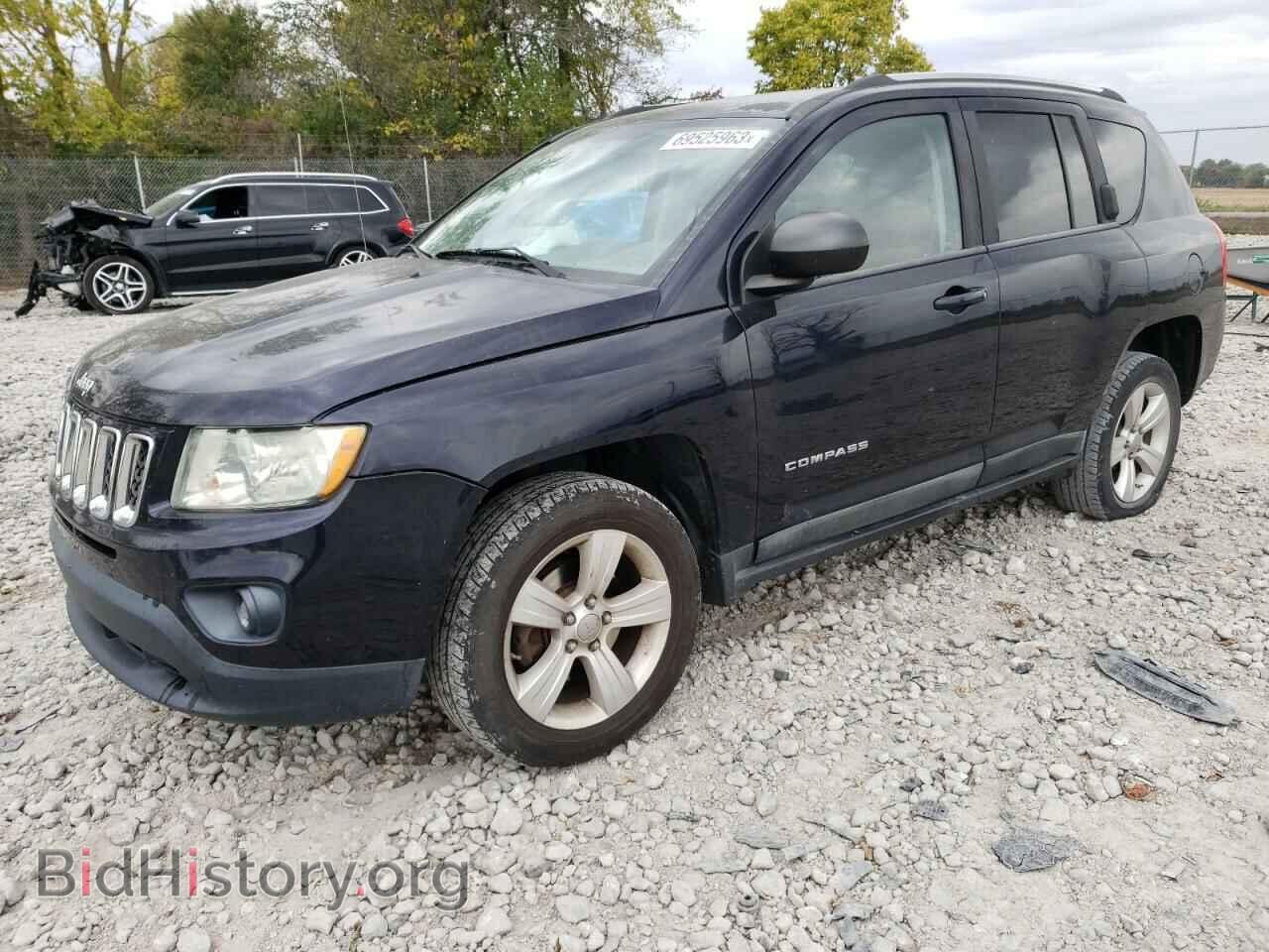 Photo 1J4NT1FB0BD189329 - JEEP COMPASS 2011