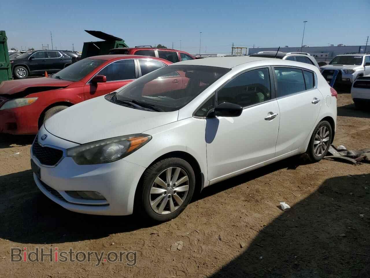 Фотография KNAFX5A88F5317007 - KIA FORTE 2015