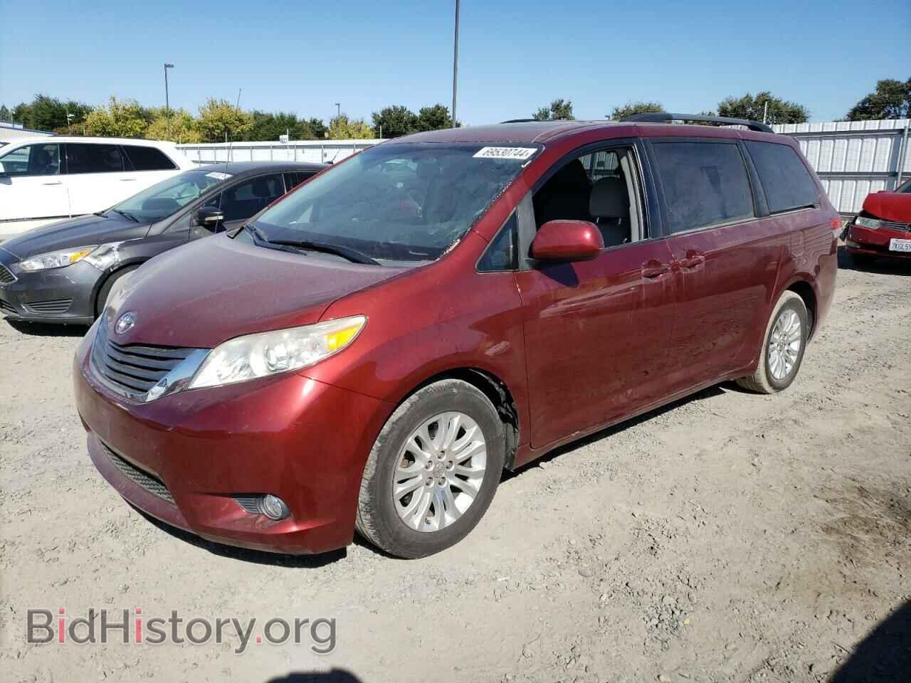 Фотография 5TDYK3DC7DS358945 - TOYOTA All Models 2013