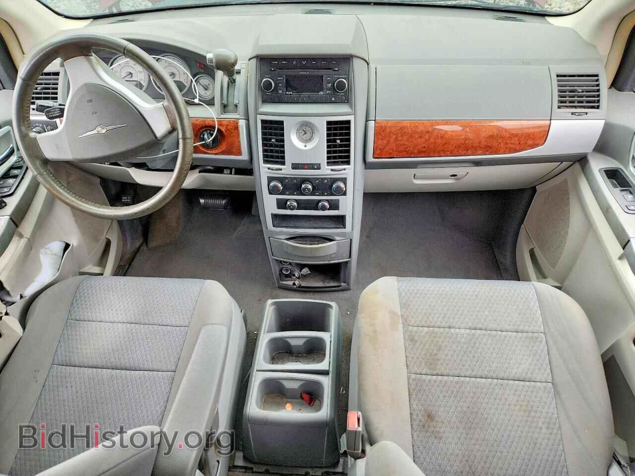 2009 CHRYSLER MINIVAN - VIN: 2A8HR54119R549100 - Photo 8