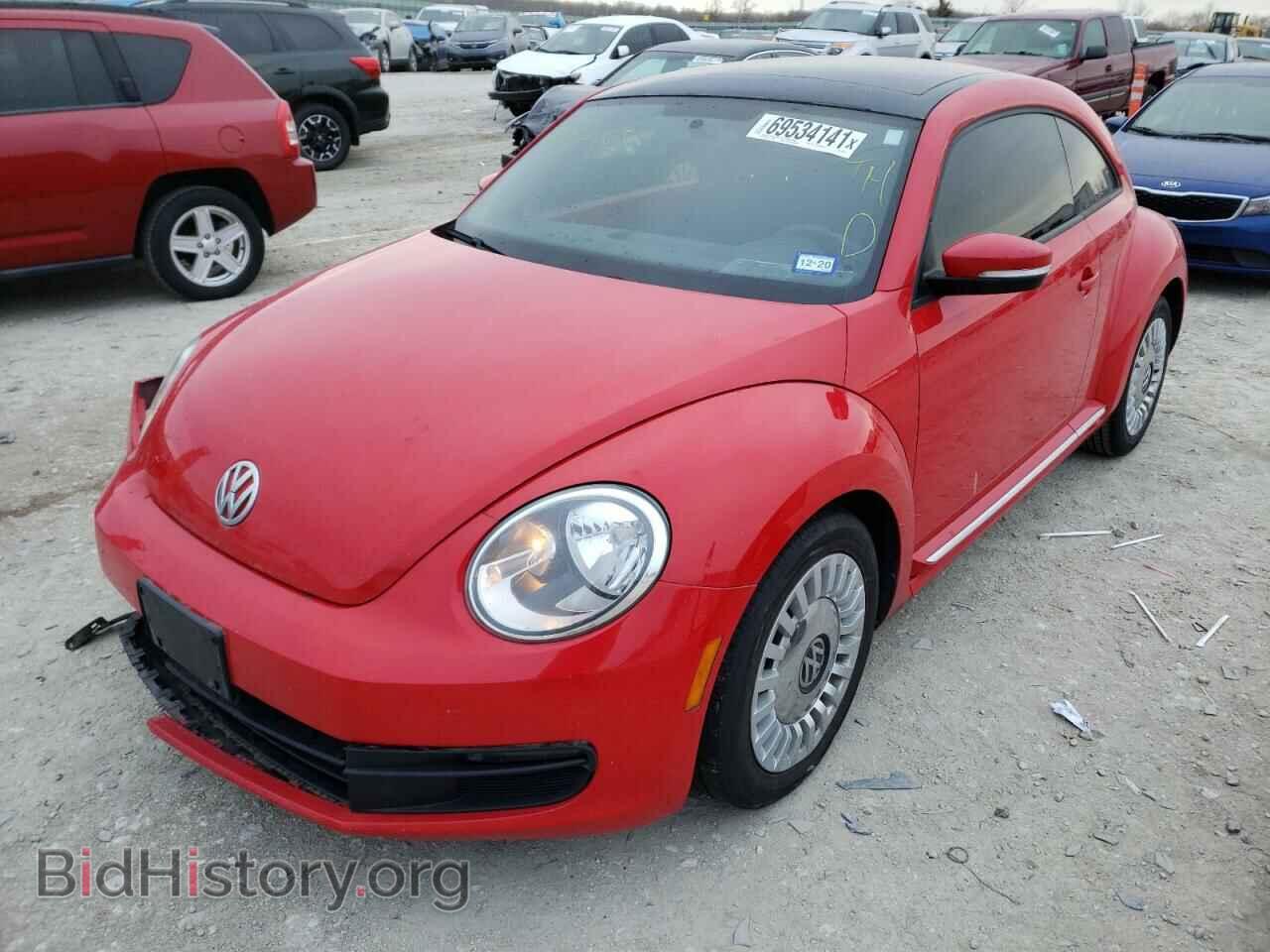 2013 VOLKSWAGEN BEETLE - VIN: 3VWJX7AT5DM683069 - Фото 2