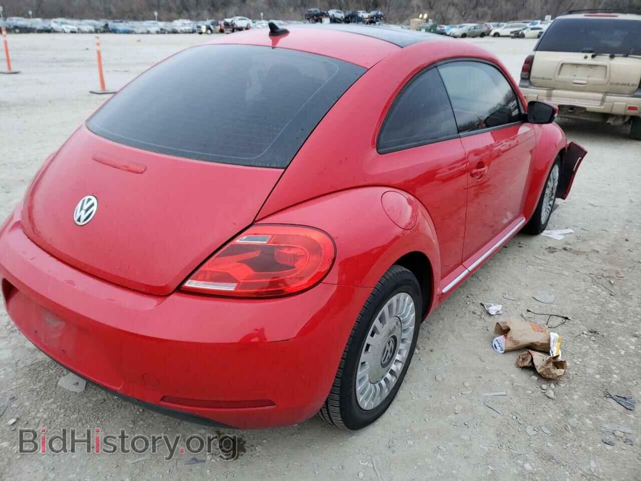2013 VOLKSWAGEN BEETLE - VIN: 3VWJX7AT5DM683069 - Фото 4