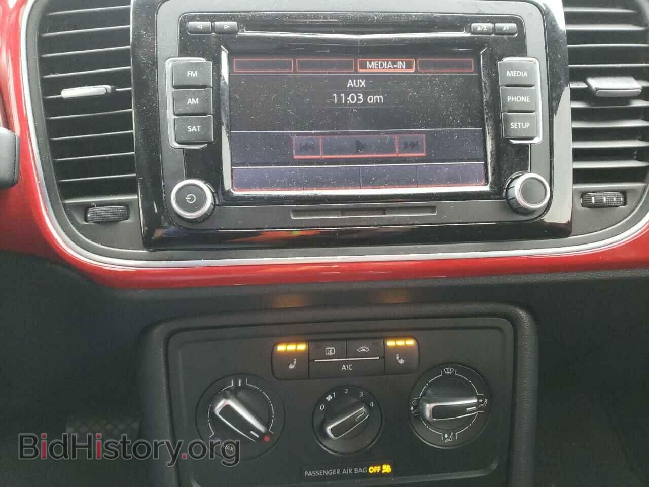 2013 VOLKSWAGEN BEETLE - VIN: 3VWJX7AT5DM683069 - Фото 9