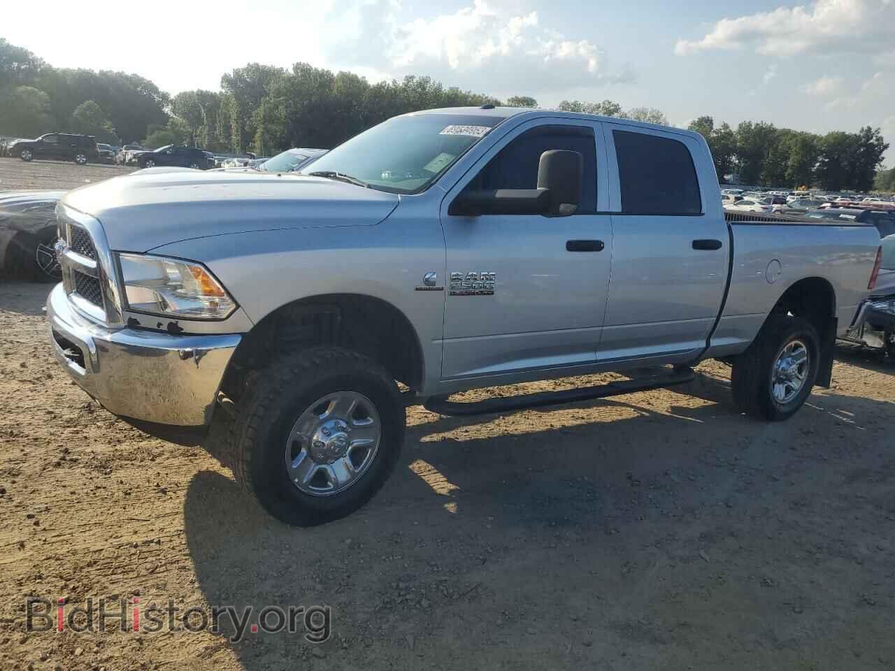 Photo 3C6UR5CL6HG744386 - RAM All Models 2017