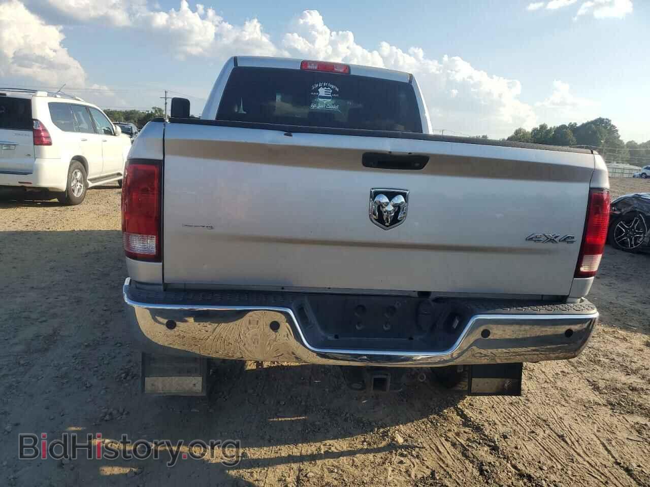 2017 RAM All Models - VIN: 3C6UR5CL6HG744386 - Photo 6