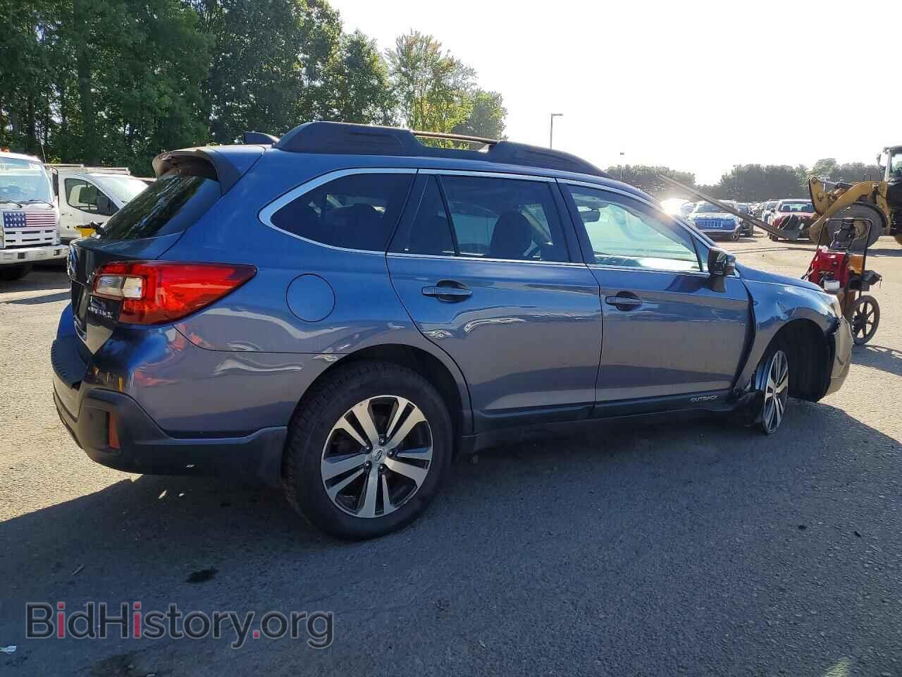 2018 SUBARU OUTBACK - VIN: 4S4BSANC7J3354234 - Фото 3