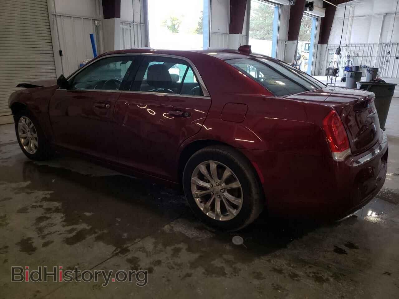 2015 CHRYSLER 300 - VIN: 2C3CCARG8FH803626 - Фото 2
