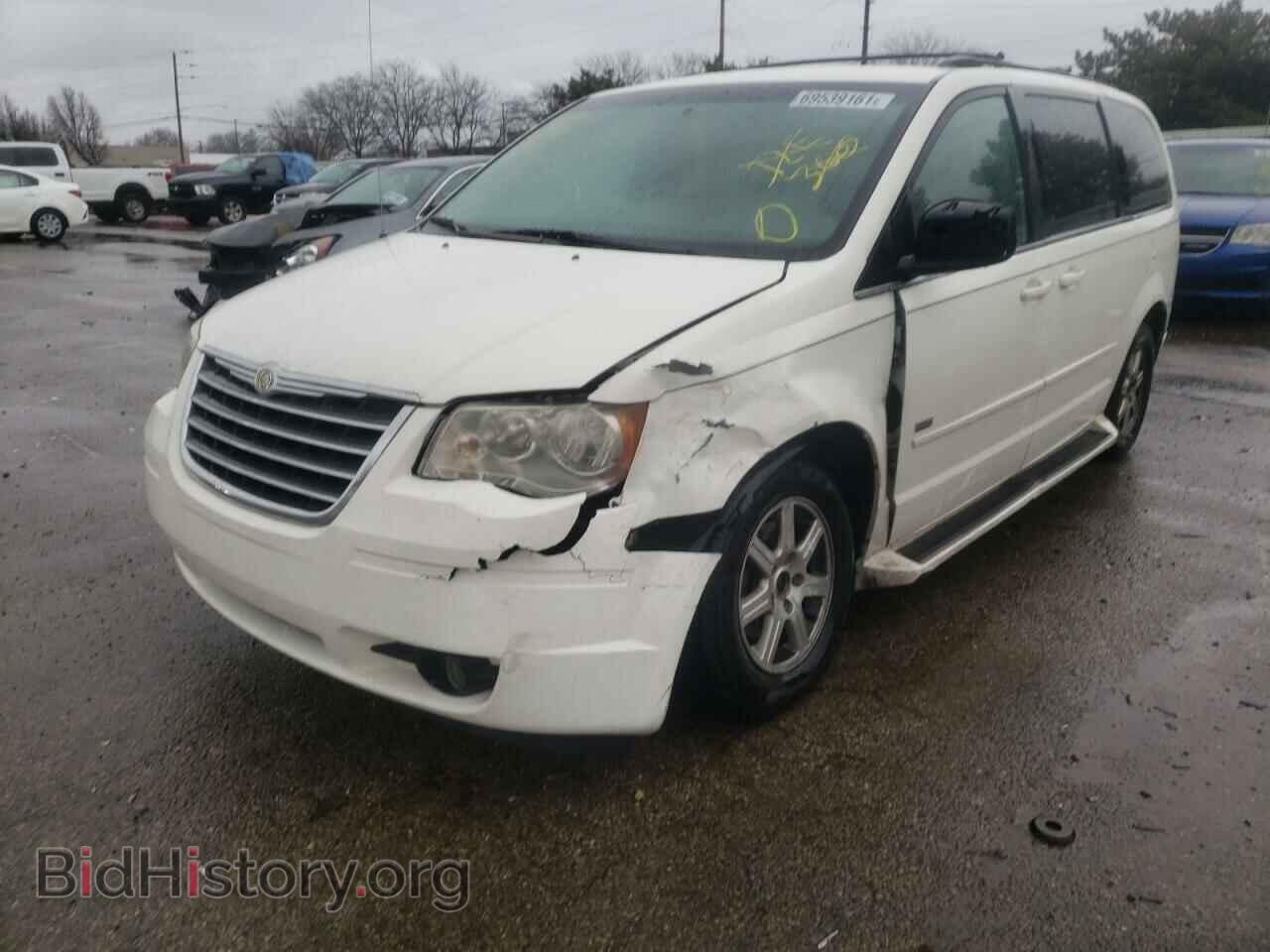 2008 CHRYSLER MINIVAN - VIN: 2A8HR54P68R823023 - Фото 2