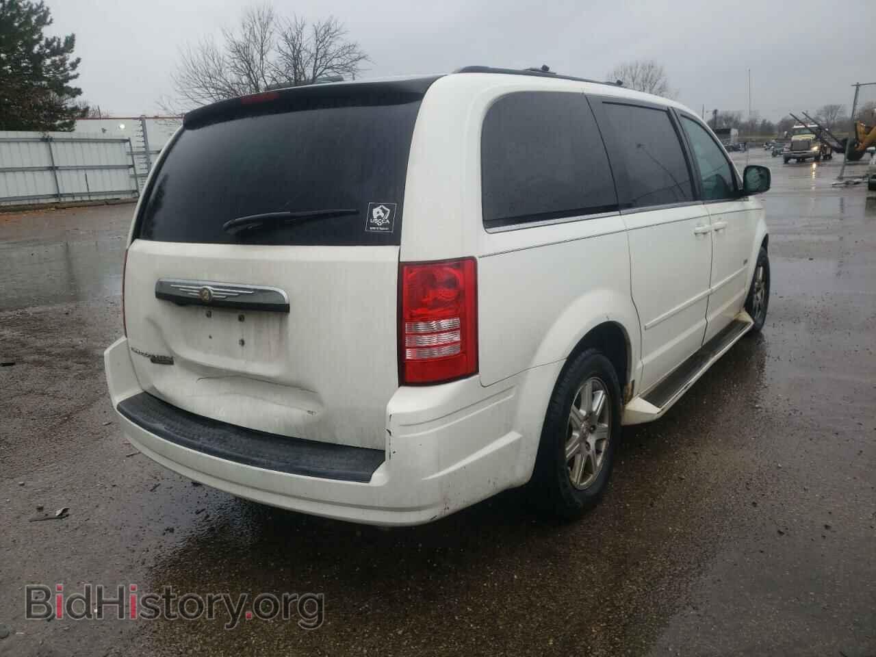 2008 CHRYSLER MINIVAN - VIN: 2A8HR54P68R823023 - Фото 4