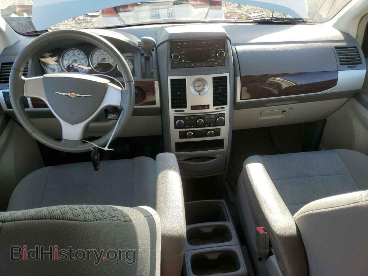2010 CHRYSLER MINIVAN - VIN: 2A4RR5D16AR289335 - Фото 8