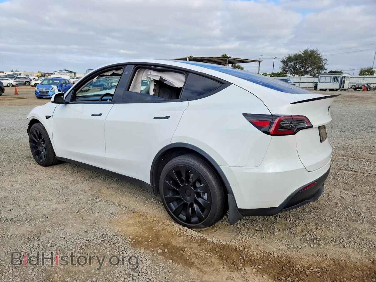 2021 TESLA MODEL Y - VIN: 5YJYGDEE3MF282829 - Фото 2