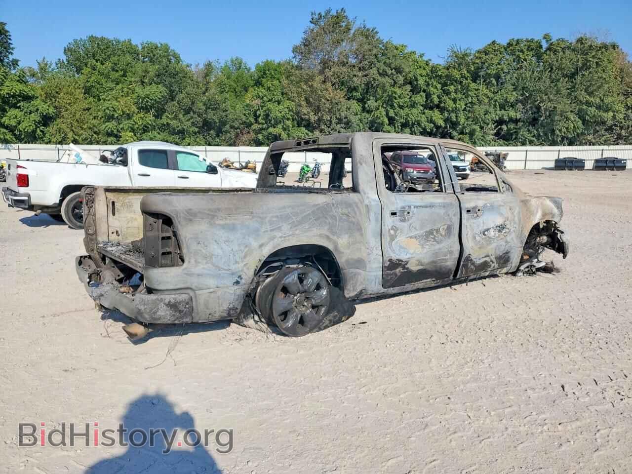 2020 RAM 1500 - VIN: 1C6SRFFT5LN415929 - Фото 3