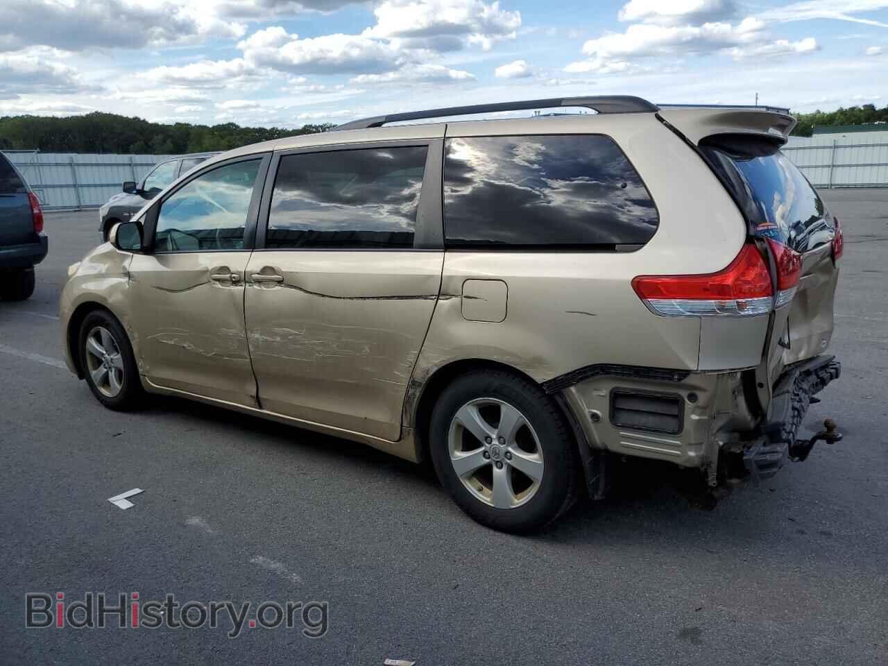 2012 TOYOTA All Models - VIN: 5TDKK3DC1CS276732 - Фото 2